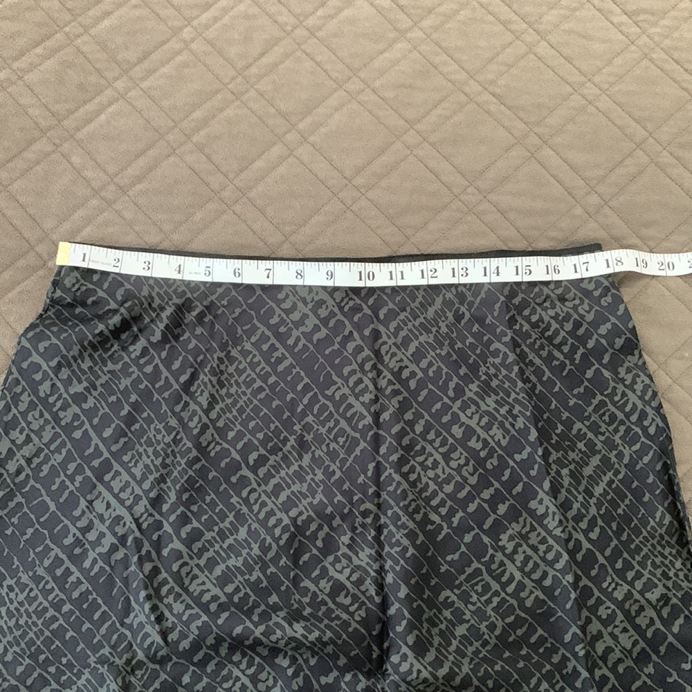 Zara NWT Flowy Midi Skirt - Picture 16 of 17